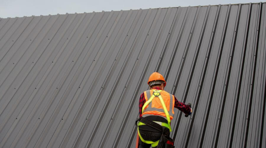 Professional residential roofers in Harlowton, MT